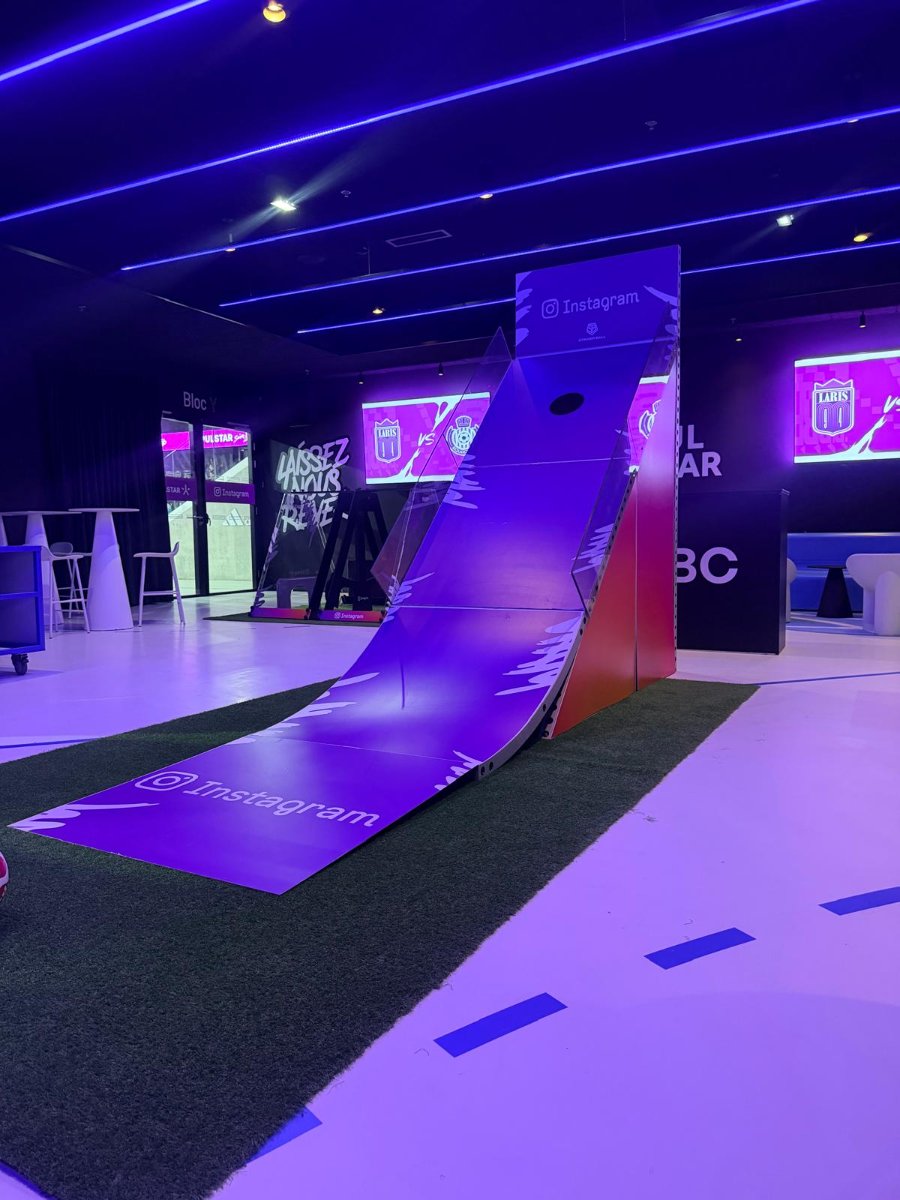 Loge Instagram, Adidas Arena — 1
